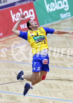 Volleyball. CEV Volleyball Cup. SK Aich/Dob gegen AS Cannes. Allan Van De Loo (Aich/Dob). Bleiburg, 26. 10.2011
Foto: Kuess
---
pressefotos, pressefotografie, kuess, qs, qspictures, sport, bild, bilder, bilddatenbank