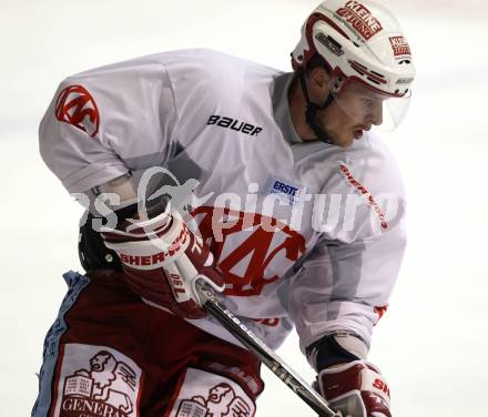 EBEL. Eishockey Bundesliga.  Jordan Morrison (KAC). Klagenfurt, am 29.10.2011.
Foto: Kuess
---
pressefotos, pressefotografie, kuess, qs, qspictures, sport, bild, bilder, bilddatenbank
