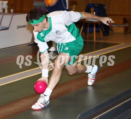 Kegeln Bundesliga. KSK Klagenfurt. Mark Bortek. Klagenfurt, am 12.11.2011.
Foto: Kuess 
---
pressefotos, pressefotografie, kuess, qs, qspictures, sport, bild, bilder, bilddatenbank