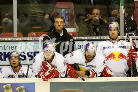 EBEL. Eishockey Bundesliga. KAC gegen EC RED BULL SALZBURG. Trainer Pierre Page, Thomas Raffl, Daniel Bois, Robert Earl, Ramzi Abid (Salzburg). Klagenfurt, am 22.11.2011.
Foto: Kuess

---
pressefotos, pressefotografie, kuess, qs, qspictures, sport, bild, bilder, bilddatenbank