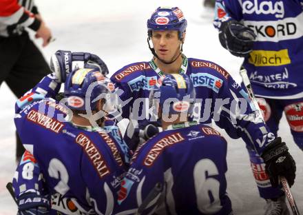 EBEL. Eishockey Bundesliga. EC Rekord Fenster VSV gegen HK Jesenice.  Torjubel (VSV). Villach, am 27.11.2011.
Foto: Kuess 


---
pressefotos, pressefotografie, kuess, qs, qspictures, sport, bild, bilder, bilddatenbank