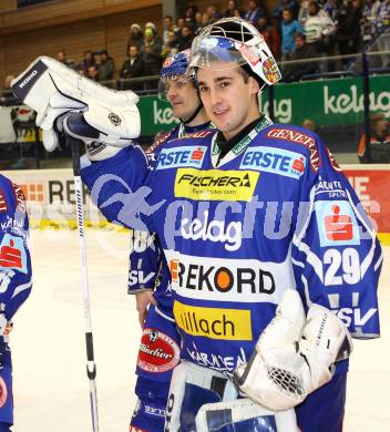 EBEL. Eishockey Bundesliga. EC Rekord Fenster VSV gegen HK Jesenice.  Bernhard Starkbaum (VSV). Villach, am 27.11.2011.
Foto: Kuess 


---
pressefotos, pressefotografie, kuess, qs, qspictures, sport, bild, bilder, bilddatenbank