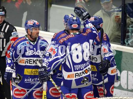 EBEL. Eishockey Bundesliga. EC Rekord Fenster VSV gegen HK Jesenice.  Torjubel VSV. Villach, am 27.11.2011.
Foto: Kuess 


---
pressefotos, pressefotografie, kuess, qs, qspictures, sport, bild, bilder, bilddatenbank