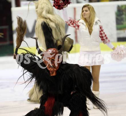 EBEL. Eishockey Bundesliga. KAC gegen KHL Medvescak Zagreb. Krampus, Hirter Girl. Klagenfurt, am 2.12.2011.
Foto: Kuess

---
pressefotos, pressefotografie, kuess, qs, qspictures, sport, bild, bilder, bilddatenbank