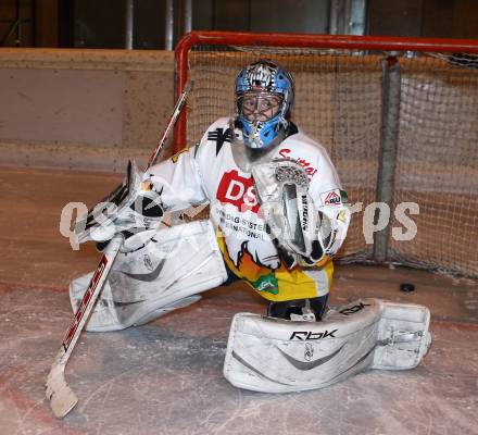 Eishockey. Nachwuchsmeisterschaft. EC Spittal U15. Manuel Schretter. Spittal, am 2.12 2011.
Foto: Kuess   
---
pressefotos, pressefotografie, kuess, qs, qspictures, sport, bild, bilder, bilddatenbank
