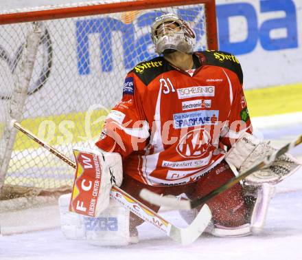 EBEL. Eishockey Bundesliga. KAC gegen HDD TILIA Olimpija Ljubljana. CHIODO Andy (KAC). Klagenfurt, am 6.12.2011.
Foto: Kuess

---
pressefotos, pressefotografie, kuess, qs, qspictures, sport, bild, bilder, bilddatenbank
