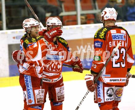 EBEL. Eishockey Bundesliga. KAC gegen HDD TILIA Olimpija Ljubljana. Torjubel FUREY Kirk, LAMMERS John, SIKLENKA Michael (KAC), (Laibach). Klagenfurt, am 6.12.2011.
Foto: Kuess

---
pressefotos, pressefotografie, kuess, qs, qspictures, sport, bild, bilder, bilddatenbank