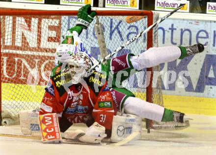 EBEL. Eishockey Bundesliga. KAC gegen HDD TILIA Olimpija Ljubljana. CHIODO Andy (KAC), PANCE Ziga (Laibach). Klagenfurt, am 6.12.2011.
Foto: Kuess

---
pressefotos, pressefotografie, kuess, qs, qspictures, sport, bild, bilder, bilddatenbank
