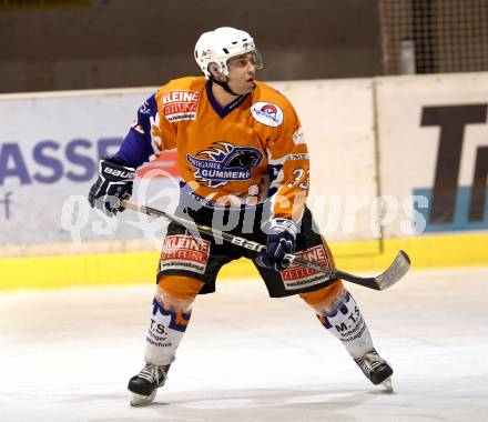Eishockey Kaerntner Liga Mitte. EC Gummern. Christoph Pliessnig. Steindorf, am 3.12.2011.
Foto: Kuess
---
pressefotos, pressefotografie, kuess, qs, qspictures, sport, bild, bilder, bilddatenbank