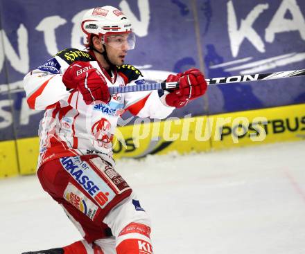 EBEL. Eishockey Bundesliga. EC Rekord Fenster VSV gegen KAC.  Thomas Koch  (KAC). Villach, am 9.12.2011.
Foto: Kuess 


---
pressefotos, pressefotografie, kuess, qs, qspictures, sport, bild, bilder, bilddatenbank