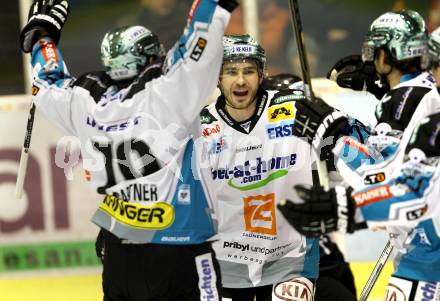 EBEL. Eishockey Bundesliga. KAC gegen EHC LIWEST Linz. Torjubel Linz. Klagenfurt, am 26.12.2011.
Foto: Kuess

---
pressefotos, pressefotografie, kuess, qs, qspictures, sport, bild, bilder, bilddatenbank