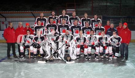 Eishockey Kaerntner Liga Ost. Mannschaftsfoto (Wietersdorf). Klein St. Paul, am 23.12.2011.
Foto: Kuess 
---
pressefotos, pressefotografie, kuess, qs, qspictures, sport, bild, bilder, bilddatenbank