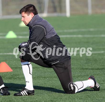 Fussball. 1. Liga. WAC/St. Andrae. Trainingsbeginn. Markus Kreuz. Wolfsberg, 9.1.2012.
Foto: Kuess
---
pressefotos, pressefotografie, kuess, qs, qspictures, sport, bild, bilder, bilddatenbank