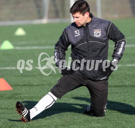 Fussball. 1. Liga. WAC/St. Andrae. Trainingsbeginn. Markus Kreuz. Wolfsberg, 9.1.2012.
Foto: Kuess
---
pressefotos, pressefotografie, kuess, qs, qspictures, sport, bild, bilder, bilddatenbank