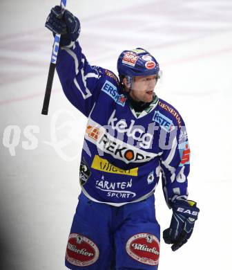 EBEL. Eishockey Bundesliga. EC Rekord Fenster VSV gegen EC Red Bull Salzburg. Torjubel Roland Kaspitz (VSV), (Salzburg). Villach, am 10.1.2012.
Foto: Kuess 
---
pressefotos, pressefotografie, kuess, qs, qspictures, sport, bild, bilder, bilddatenbank