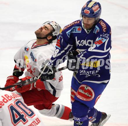 EBEL. Eishockey Bundesliga. EC Rekord Fenster VSV gegen EC Red Bull Salzburg. Shayne Toporowski (VSV), Michael Schiechl (Salzburg). Villach, am 10.1.2012.
Foto: Kuess 
---
pressefotos, pressefotografie, kuess, qs, qspictures, sport, bild, bilder, bilddatenbank