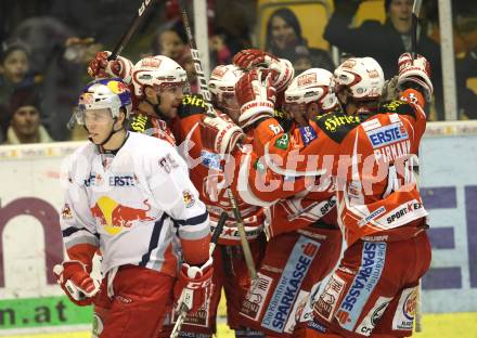 EBEL. Eishockey Bundesliga. KAC gegen Red Bull Salzburg. Torjubel (KAC), (Salzburg). Klagenfurt, am 22.1.2012.
Foto: Kuess
---
pressefotos, pressefotografie, kuess, qs, qspictures, sport, bild, bilder, bilddatenbank