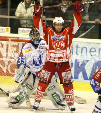 EBEL. Eishockey Bundesliga. KAC gegen Medvescak Zagreb. John Lammers (KAC), Robert Kristan (Zagreb). Klagenfurt, am 24.1.2012.
Foto: Kuess

---
pressefotos, pressefotografie, kuess, qs, qspictures, sport, bild, bilder, bilddatenbank