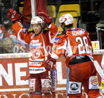 EBEL. Eishockey Bundesliga. KAC gegen EHC LIWEST Linz. Torjubel Tyler Scofield (KAC). Klagenfurt, am 29.1.2012.
Foto: Kuess

---
pressefotos, pressefotografie, kuess, qs, qspictures, sport, bild, bilder, bilddatenbank