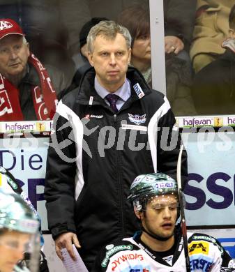EBEL. Eishockey Bundesliga. KAC gegen EHC LIWEST Linz. Trainer Rob Daum (Linz). Klagenfurt, am 29.1.2012.
Foto: Kuess

---
pressefotos, pressefotografie, kuess, qs, qspictures, sport, bild, bilder, bilddatenbank