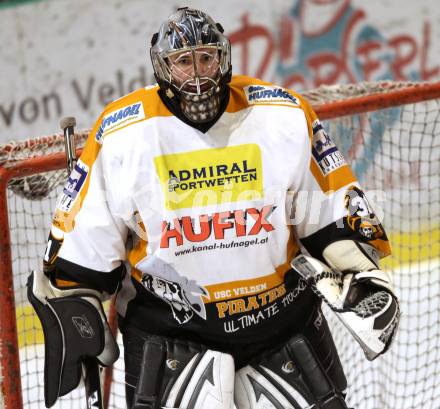 Eishockey. CHL. Carinthian Hockey League. USC HUFIX Velden gegen Tarco Woelfe Klagenfurt. Markus Schmarl (Velden). Velden, 8.2.2012.
Foto: Kuess
---
pressefotos, pressefotografie, kuess, qs, qspictures, sport, bild, bilder, bilddatenbank