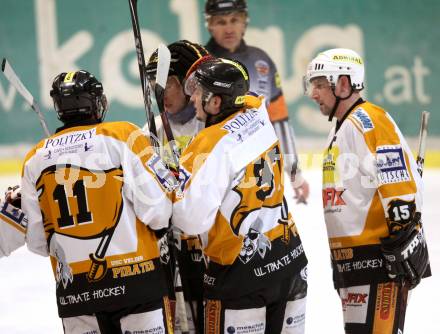 Eishockey. CHL. Carinthian Hockey League. USC HUFIX Velden gegen Tarco Woelfe Klagenfurt. Torjubel (Velden). Velden, 8.2.2012.
Foto: Kuess
---
pressefotos, pressefotografie, kuess, qs, qspictures, sport, bild, bilder, bilddatenbank