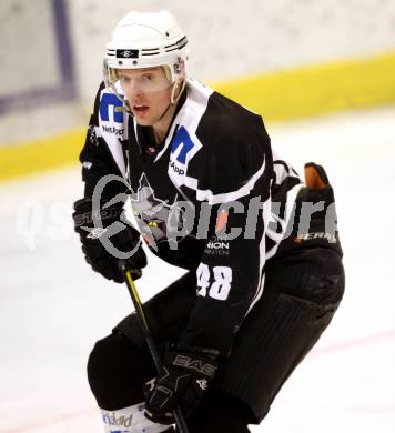 Eishockey. CHL. Carinthian Hockey League. USC HUFIX Velden gegen Tarco Woelfe Klagenfurt. Heiko Ofner (Tarco). Velden, 8.2.2012.
Foto: Kuess
---
pressefotos, pressefotografie, kuess, qs, qspictures, sport, bild, bilder, bilddatenbank