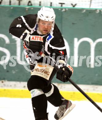 Eishockey. CHL. Carinthian Hockey League. USC HUFIX Velden gegen Tarco Woelfe Klagenfurt. Peter Mateicka (Tarco). Velden, 8.2.2012.
Foto: Kuess
---
pressefotos, pressefotografie, kuess, qs, qspictures, sport, bild, bilder, bilddatenbank