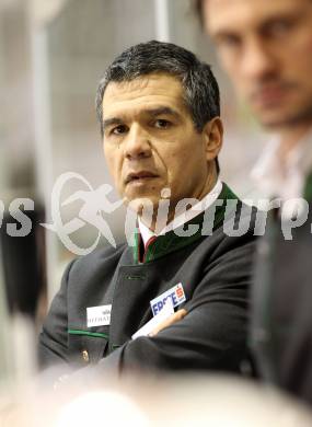 EBEL. Eishockey Bundesliga. KAC gegen HDD TILIA Olimpija Ljubljana. Trainer Manny Viveiros (KAC), (Laibach). Klagenfurt, am 12.2.2012.
Foto: Kuess

---
pressefotos, pressefotografie, kuess, qs, qspictures, sport, bild, bilder, bilddatenbank