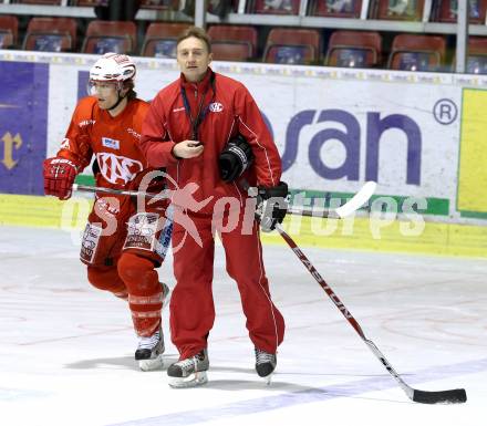 EBEL. Eishockey Bundesliga. KAC. Training. Trainer Christian Weber, Lammers John. Klagenfurt, am 13.2.2012.
Foto: Kuess

---
pressefotos, pressefotografie, kuess, qs, qspictures, sport, bild, bilder, bilddatenbank