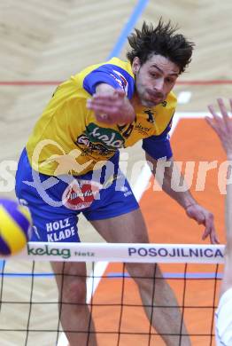 Volleyball. MEVZA. SK Aich/Dob gegen VK Chemes Humenne. Ivaylo Barutov (Aich/Dob), (Humenne). Bleiburg, am 15.2.2012.
Foto: Kuess 


---
pressefotos, pressefotografie, kuess, qs, qspictures, sport, bild, bilder, bilddatenbank