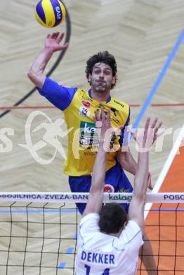 Volleyball. MEVZA. SK Aich/Dob gegen VK Chemes Humenne. Ivaylo Barutov (Aich/Dob), (Humenne). Bleiburg, am 15.2.2012.
Foto: Kuess 


---
pressefotos, pressefotografie, kuess, qs, qspictures, sport, bild, bilder, bilddatenbank
