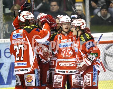 EBEL. Eishockey Bundesliga. KAC gegen EC Red Bull Salzburg. Torjubel KAC. Klagenfurt, am 21.2.2012.
Foto: Kuess

---
pressefotos, pressefotografie, kuess, qs, qspictures, sport, bild, bilder, bilddatenbank