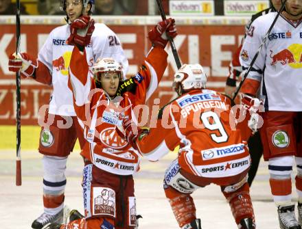 EBEL. Eishockey Bundesliga. KAC gegen EC Red Bull Salzburg. Torjubel Tyler Scofield, Tyler Spurgeon (KAC). Klagenfurt, am 21.2.2012.
Foto: Kuess

---
pressefotos, pressefotografie, kuess, qs, qspictures, sport, bild, bilder, bilddatenbank