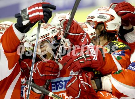 EBEL. Eishockey Bundesliga. KAC gegen EC Red Bull Salzburg. Torjubel Raphael Herburger (KAC)). Klagenfurt, am 21.2.2012.
Foto: Kuess

---
pressefotos, pressefotografie, kuess, qs, qspictures, sport, bild, bilder, bilddatenbank