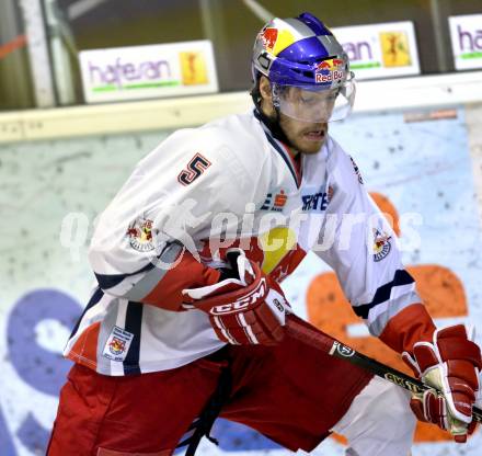 EBEL. Eishockey Bundesliga. KAC gegen EC Red Bull Salzburg. Thomas Raffl (Salzburg). Klagenfurt, am 21.2.2012.
Foto: Kuess

---
pressefotos, pressefotografie, kuess, qs, qspictures, sport, bild, bilder, bilddatenbank