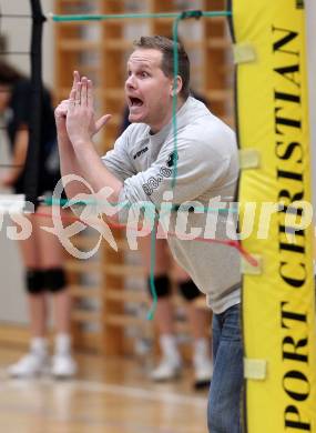 Volleyball BUndesliga. WVL. ATSC Wildcats gegen VC Tirol. Trainer Casar Jose (Wildcats). Klagenfurt, 22.2.2012.
Foto: Kuess
---
pressefotos, pressefotografie, kuess, qs, qspictures, sport, bild, bilder, bilddatenbank