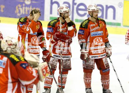 EBEL. Eishockey Bundesliga. KAC gegen EHC LIWEST Black Wings Linz. enttaeuscht Paul Schellander, Martin Schumnig, Johann Kirisits (KAC). Klagenfurt, am 29.3.2012.
Foto: Kuess

---
pressefotos, pressefotografie, kuess, qs, qspictures, sport, bild, bilder, bilddatenbank