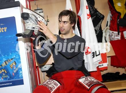 EBEL. Eishockey Bundesliga. KAC. Martin Schumnig. Klagenfurt, 21.3.2012.
Foto: Kuess
---
pressefotos, pressefotografie, kuess, qs, qspictures, sport, bild, bilder, bilddatenbank