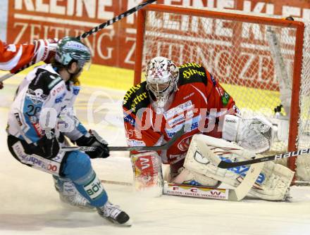 EBEL. Eishockey Bundesliga. KAC gegen EHC LIWEST Black Wings Linz. Andy Chiodo,  (KAC), Rob Hisey (Linz). Klagenfurt, am 29.3.2012.
Foto: Kuess

---
pressefotos, pressefotografie, kuess, qs, qspictures, sport, bild, bilder, bilddatenbank