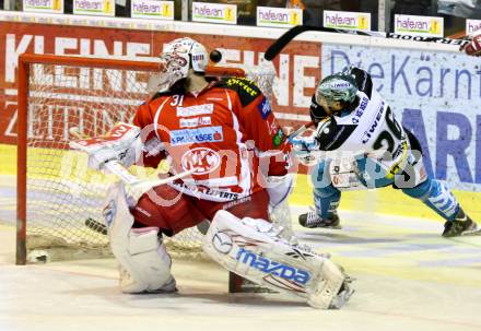 EBEL. Eishockey Bundesliga. KAC gegen EHC LIWEST Black Wings Linz. Andy Chiodo, (KAC), Rob Hisey  (Linz). Klagenfurt, am 29.3.2012.
Foto: Kuess

---
pressefotos, pressefotografie, kuess, qs, qspictures, sport, bild, bilder, bilddatenbank