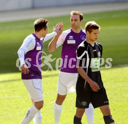 Fussball Regionalliga. SK Austria Klagenfurt gegen Sturm Graz Amateure. 
Torjubel Matthias Dollinger, Marco Reich (Klagenfurt). Klagenfurt, 1.4.2012.
Foto: Kuess
---
pressefotos, pressefotografie, kuess, qs, qspictures, sport, bild, bilder, bilddatenbank