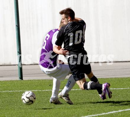 Fussball Regionalliga. SK Austria Klagenfurt gegen Sturm Graz Amateure. 
Bernd Schierhuber, (Klagenfurt), David Schloffer (Graz). Klagenfurt, 1.4.2012.
Foto: Kuess
---
pressefotos, pressefotografie, kuess, qs, qspictures, sport, bild, bilder, bilddatenbank