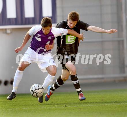 Fussball Regionalliga. SK Austria Klagenfurt gegen Sturm Graz Amateure. 
Siegfried Rasswalder,  (Klagenfurt), David Schloffer (Graz). Klagenfurt, 1.4.2012.
Foto: Kuess
---
pressefotos, pressefotografie, kuess, qs, qspictures, sport, bild, bilder, bilddatenbank