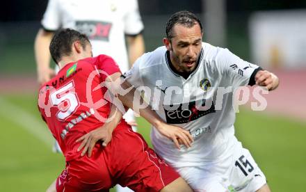 Fussball. Regionalliga.  VSV gegen St. Florian. Christian Prawda,  (VSV), Nico Antonitsch (St. Florian). Villach, 5.4.2012. 
Foto: Kuess

---
pressefotos, pressefotografie, kuess, qs, qspictures, sport, bild, bilder, bilddatenbank