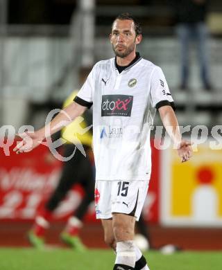 Fussball. Regionalliga.  VSV gegen St. Florian. Christian Prawda (VSV). Villach, 5.4.2012. 
Foto: Kuess

---
pressefotos, pressefotografie, kuess, qs, qspictures, sport, bild, bilder, bilddatenbank