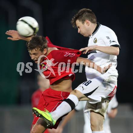 Fussball. Regionalliga.  VSV gegen St. Florian. Daniel Pirker, (VSV), Ewald HUber  (St. Florian). Villach, 5.4.2012. 
Foto: Kuess

---
pressefotos, pressefotografie, kuess, qs, qspictures, sport, bild, bilder, bilddatenbank