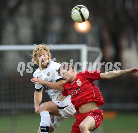 Fussball. Regionalliga.  VSV gegen St. Florian. Johannes Isopp, (VSV), Gregor Schmidthaler (St. Florian). Villach, 5.4.2012. 
Foto: Kuess

---
pressefotos, pressefotografie, kuess, qs, qspictures, sport, bild, bilder, bilddatenbank