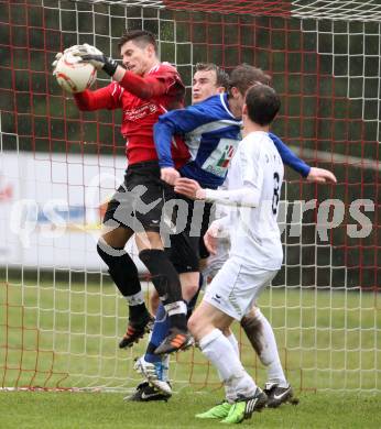 Fussball Kaerntner Liga. ATUS Ferlach gegen RZ Pellets WAC/St. Andrae. David Krewalder (Ferlach). Ferlach, 7.4.2012.
Foto: Kuess
---
pressefotos, pressefotografie, kuess, qs, qspictures, sport, bild, bilder, bilddatenbank