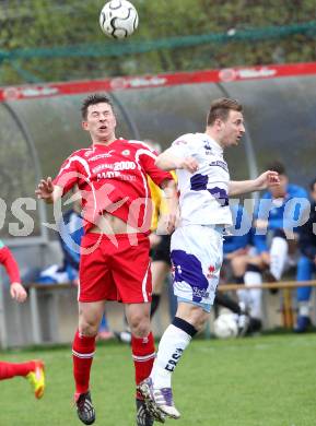 Fussball Regionalliga. SAK gegen Vorwaerts Steyr. Darijo Biscan (SAK), Bozo Kovacevic (Steyr). Klagenfurt, am 7.4.2012.
Foto: Kuess
---
pressefotos, pressefotografie, kuess, qs, qspictures, sport, bild, bilder, bilddatenbank